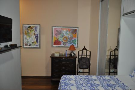 Casa à venda com 326m², 5 quartos e sem vagaSuíte 