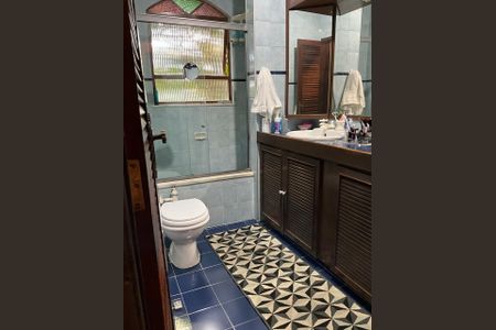 Casa à venda com 326m², 6 quartos e sem vagaBanheiro