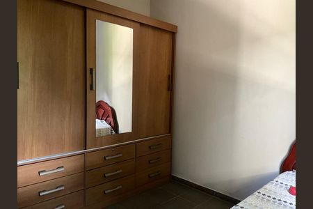 Casa à venda com 326m², 6 quartos e sem vagaQuarto