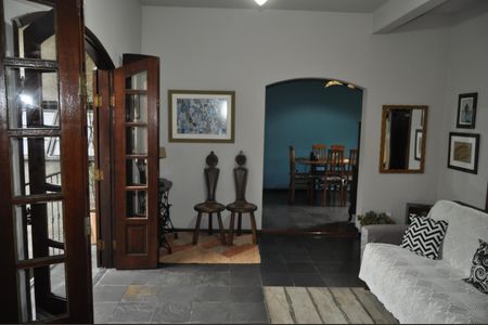 Casa à venda com 326m², 5 quartos e sem vagaSala 2