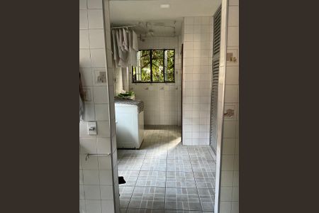 Casa à venda com 326m², 6 quartos e sem vagaÁrea de Serviço