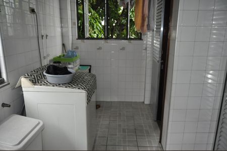 Casa à venda com 326m², 5 quartos e sem vagaÁrea de Serviço 2