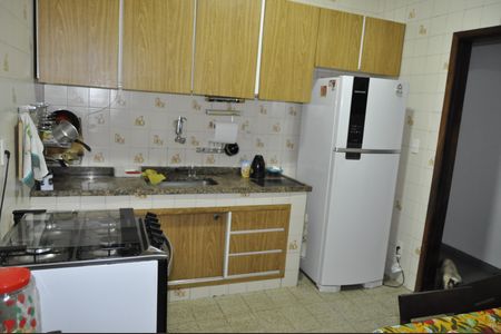 Casa à venda com 326m², 5 quartos e sem vagaCozinha 