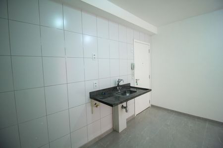 Apartamento para alugar com 33m², 1 quarto e sem vaga