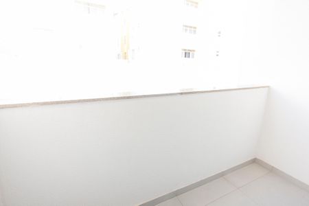 Apartamento para alugar com 62m², 2 quartos e 1 vagaVaranda