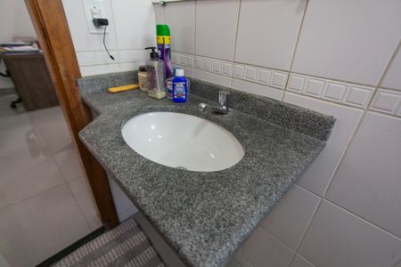 Apartamento para alugar com 62m², 2 quartos e 1 vagaBanheiro Social