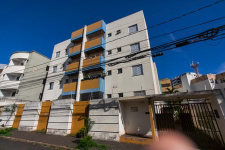 Apartamento para alugar com 62m², 2 quartos e 1 vagaFachada