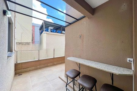 Apartamento para alugar com 61m², 2 quartos e 1 vaga