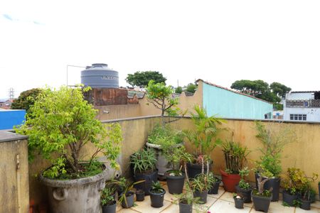 Casa para alugar com 180m², 3 quartos e sem vagaVaranda