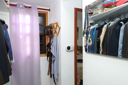 Quarto 1 - Suíte - Closet de casa para alugar com 3 quartos, 180m² em Jardim Lajeado, São Paulo