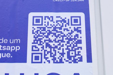 Casa para alugar com 180m², 3 quartos e sem vagaPlaca instalada no portão do imóvel - Código da placa: JHAR-477