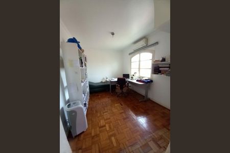 Casa à venda com 3 quartos, 158m² em Jardim Alzira, São Paulo