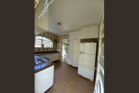 Casa à venda com 158m², 3 quartos e 3 vagas