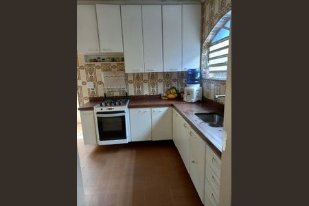 Casa à venda com 158m², 3 quartos e 3 vagas