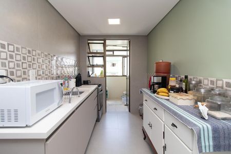 Apartamento à venda com 74m², 2 quartos e 1 vagaCozinha e Área de Serviço