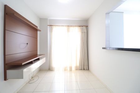 Sala de apartamento para alugar com 2 quartos, 52m² em Centro, Uberlândia