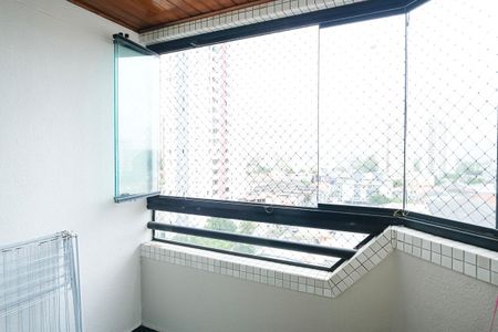 Apartamento à venda com 90m², 3 quartos e 1 vagaVaranda