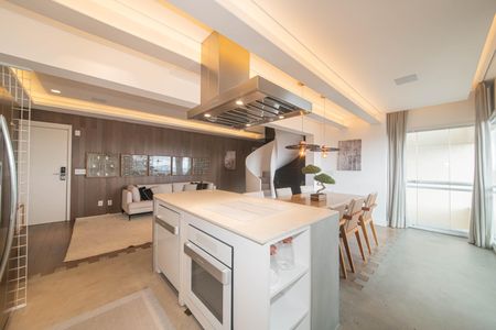 Apartamento para alugar com 152m², 2 quartos e 2 vagasCozinha