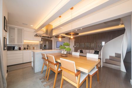 Apartamento para alugar com 152m², 2 quartos e 2 vagasSala