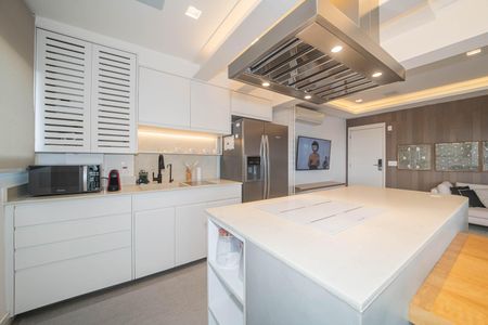 Apartamento para alugar com 152m², 2 quartos e 2 vagasCozinha