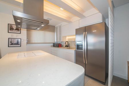 Apartamento para alugar com 152m², 2 quartos e 2 vagasCozinha