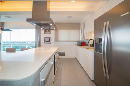 Apartamento para alugar com 152m², 2 quartos e 2 vagasCozinha