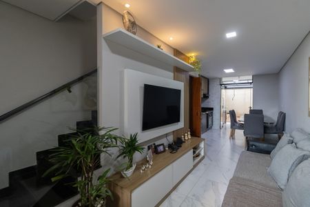 Sala e Cozinha de casa à venda com 3 quartos, 110m² em Parque Paineiras, São Paulo