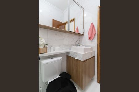 Casa à venda com 110m², 3 quartos e 2 vagasBanheiro