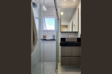 Apartamento à venda com 66m², 2 quartos e 2 vagas Apartamento à venda com 66m², 2 quartos e 2 vagasBanheiro da Suíte