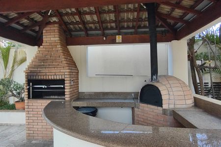 Apartamento à venda com 148m², 3 quartos e 3 vagas Apartamento à venda com 148m², 3 quartos e 3 vagasÁrea comum - Churrasqueira