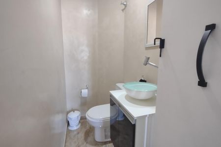 Apartamento à venda com 148m², 3 quartos e 3 vagas Apartamento à venda com 148m², 3 quartos e 3 vagasLavabo