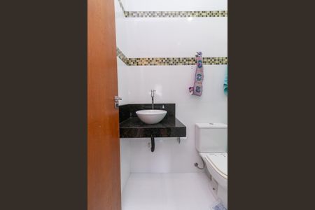 Casa à venda com 100m², 3 quartos e 3 vagasBanheiro da Suíte