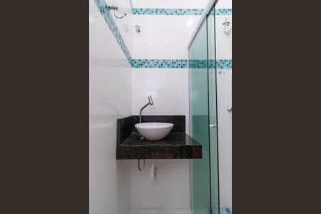 Casa à venda com 100m², 3 quartos e 3 vagasBanheiro 