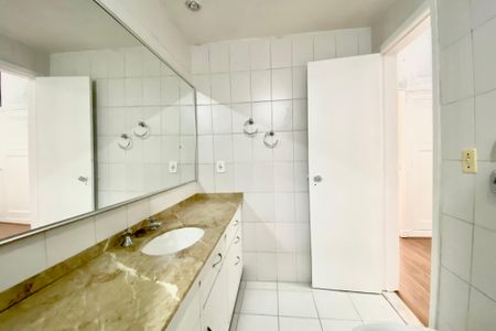 Apartamento à venda com 125m², 3 quartos e 1 vagaSuite 