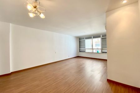 Apartamento à venda com 125m², 3 quartos e 1 vagaSala 