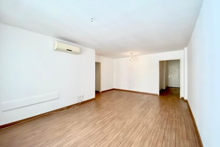 Apartamento à venda com 125m², 3 quartos e 1 vagaSala 