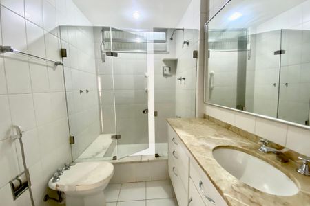 Apartamento à venda com 125m², 3 quartos e 1 vagaSuite 
