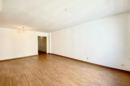 Apartamento à venda com 125m², 3 quartos e 1 vagaSala 