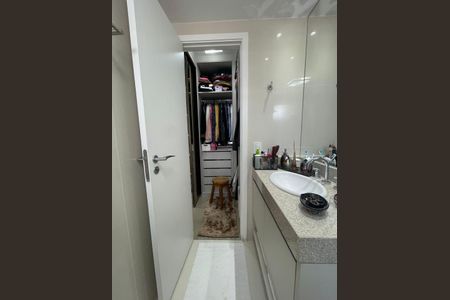 Apartamento à venda com 72m², 1 quarto e 2 vagas