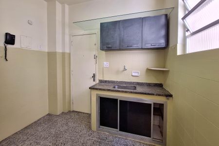 Apartamento à venda com 72m², 2 quartos e sem vagaBanheiro