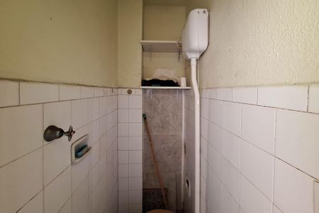 Apartamento à venda com 72m², 2 quartos e sem vagaBanheiro de serviço