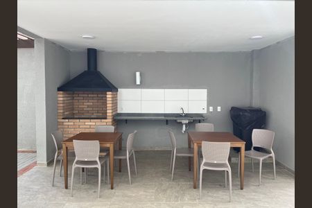 Apartamento para alugar com 44m², 2 quartos e sem vaga Apartamento para alugar com 44m², 2 quartos e sem vagaÁrea comum - Churrasqueira