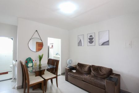 Sala de apartamento à venda com 2 quartos, 50m² em São João Batista, Belo Horizonte