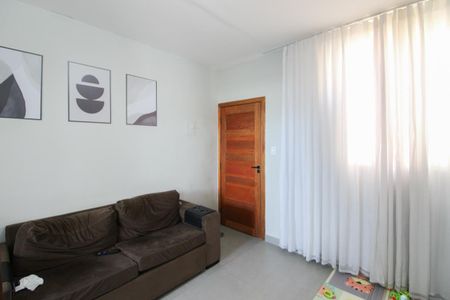 Sala de apartamento à venda com 2 quartos, 50m² em São João Batista, Belo Horizonte