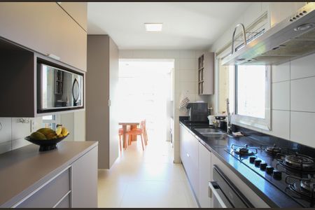 Apartamento à venda com 142m², 3 quartos e 2 vagasCozinha