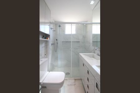 Apartamento à venda com 142m², 3 quartos e 2 vagasBanheiro 1