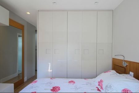 Apartamento à venda com 142m², 3 quartos e 2 vagasSuíte 3