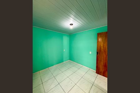 Quarto de casa para alugar com 1 quarto, 35m² em Jardim Patente Novo, São Paulo