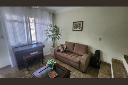 Casa à venda com 3 quartos, 150m² em Vila Pereira Barreto, São Paulo