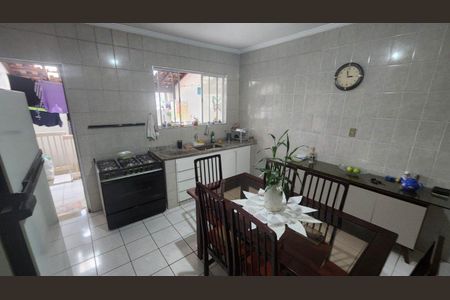 Casa à venda com 3 quartos, 150m² em Vila Pereira Barreto, São Paulo